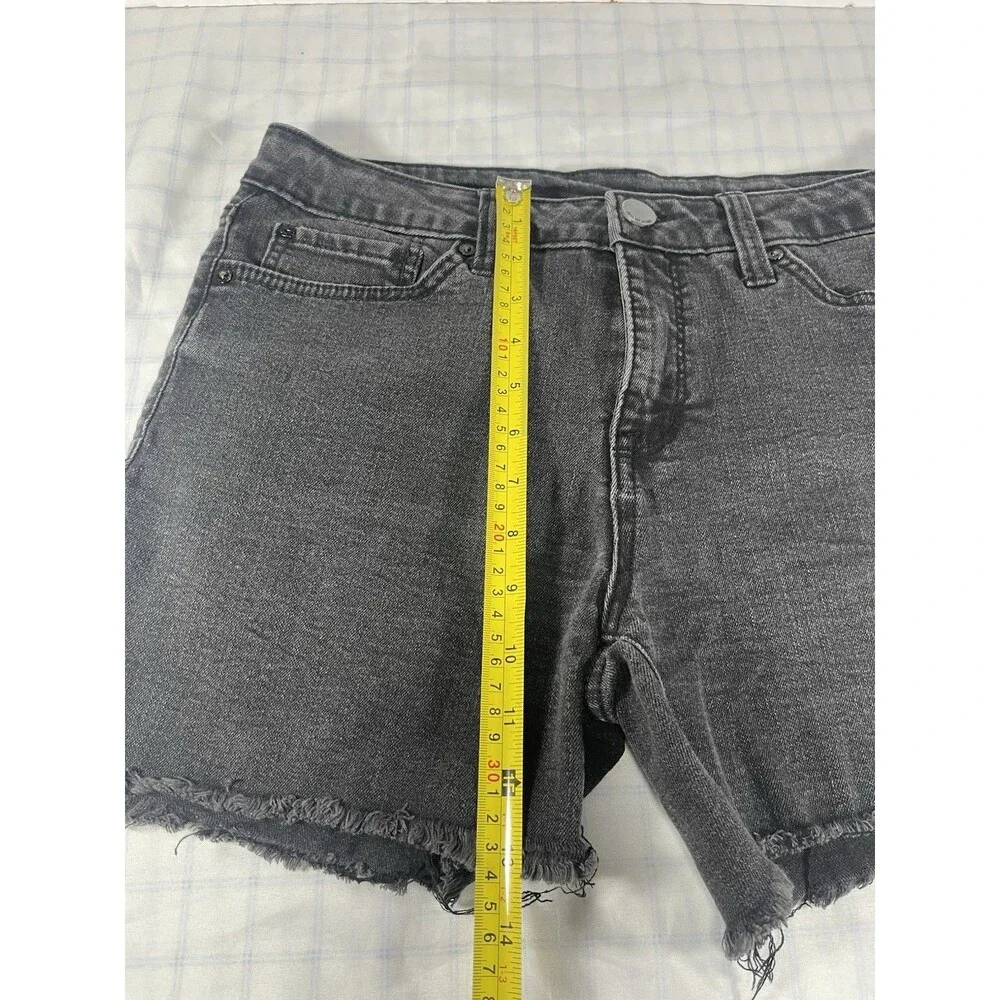Seven7 Jeans Women's Grey Denim Cut-Off Shorts - Size 8 - Frayed Hem Stretch